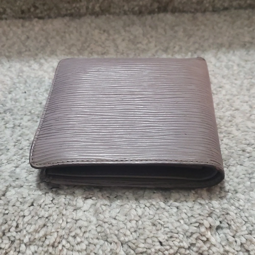 Louis Vuitton Grey Epi bifold wallet Authentic
